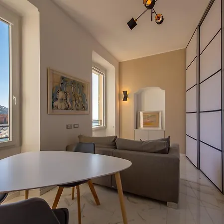 Sea View, Vue Sur La Port De - De Charme 2 P Apartment Nice